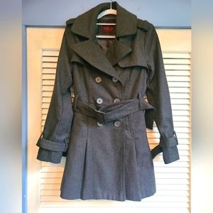 NWOT Yoki grey trench coat size medium (runs small)